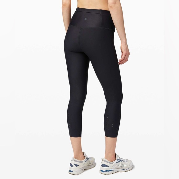 Lululemon Zoned In High Rise Crop 23" Black size 6 - Picture 2 of 11